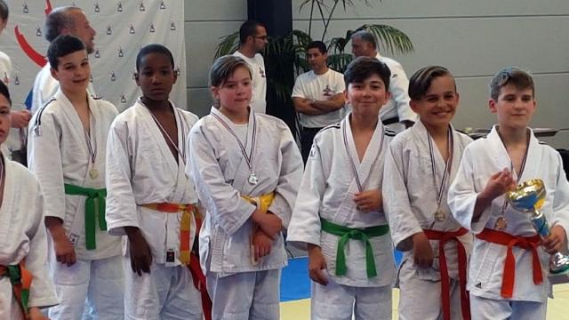 tournoi amical interclubs par équipes organisé par le club Judo Associatif d’Étampes